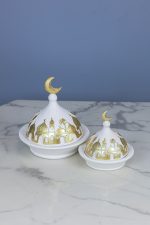 ⁦مضيفة صغيرة بغطاء⁩ - الصورة ⁦2⁩