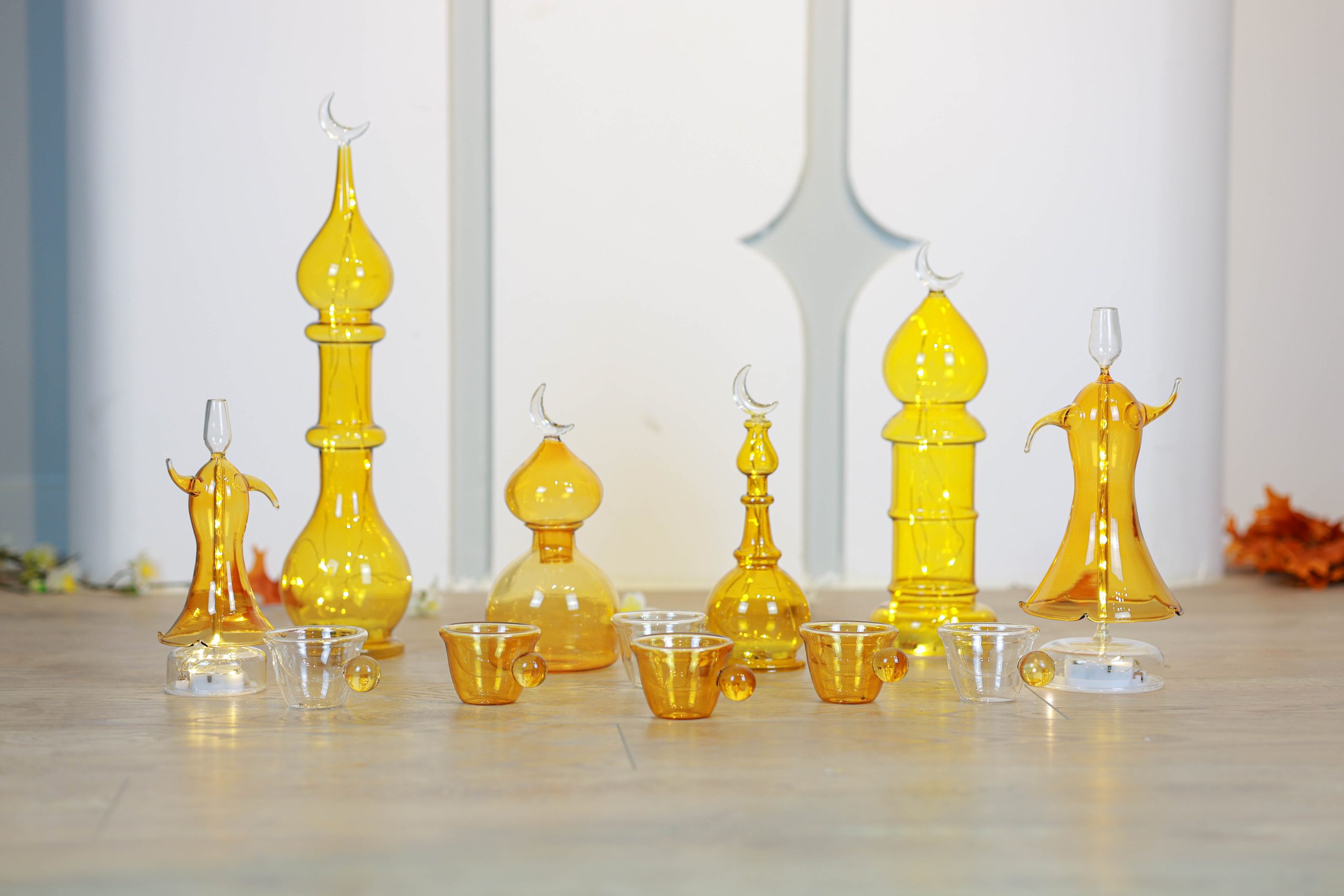 233A1559-2 طقم زينة رمضان 7 قطع لون عسلي - الصورة 1