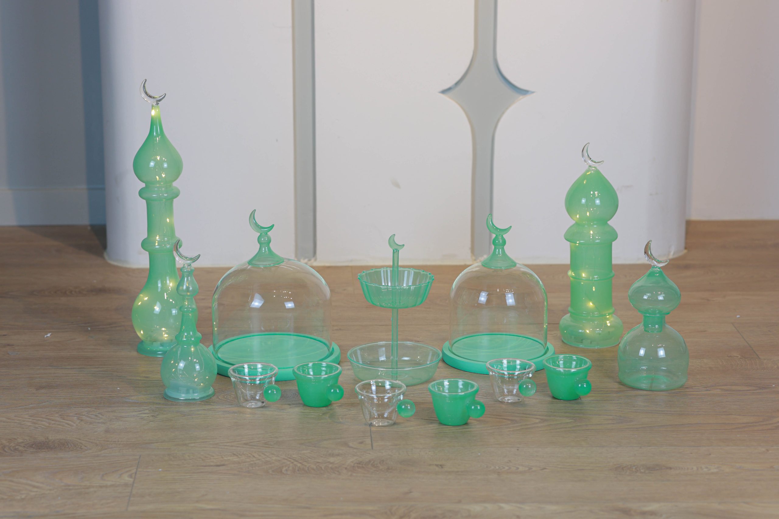 233A1759-2 طقم زينة رمضان 8 قطع لون اخضر - الصورة 1