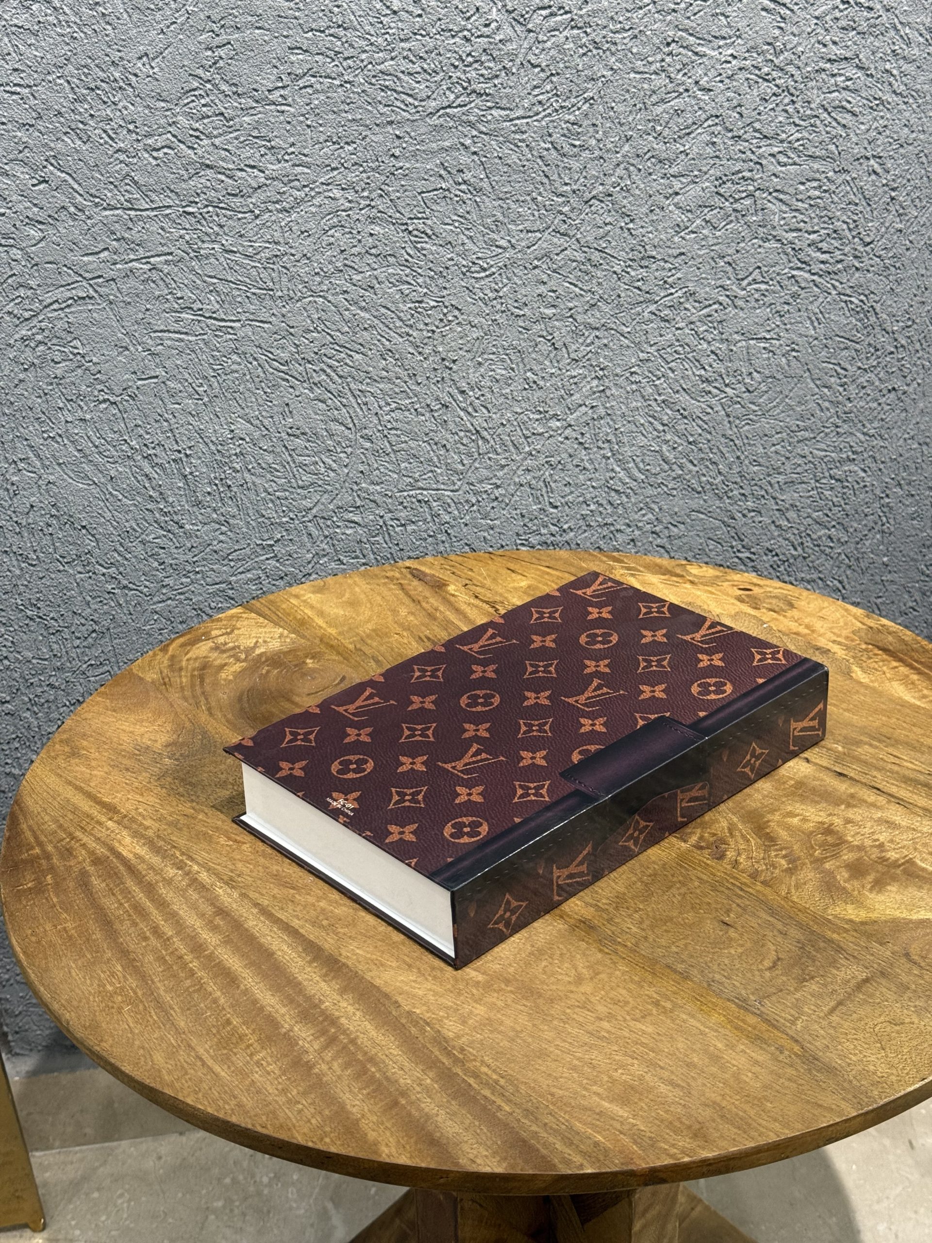 IMG_2407 كتاب ديكور - الصورة 1