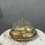 مضيفة
