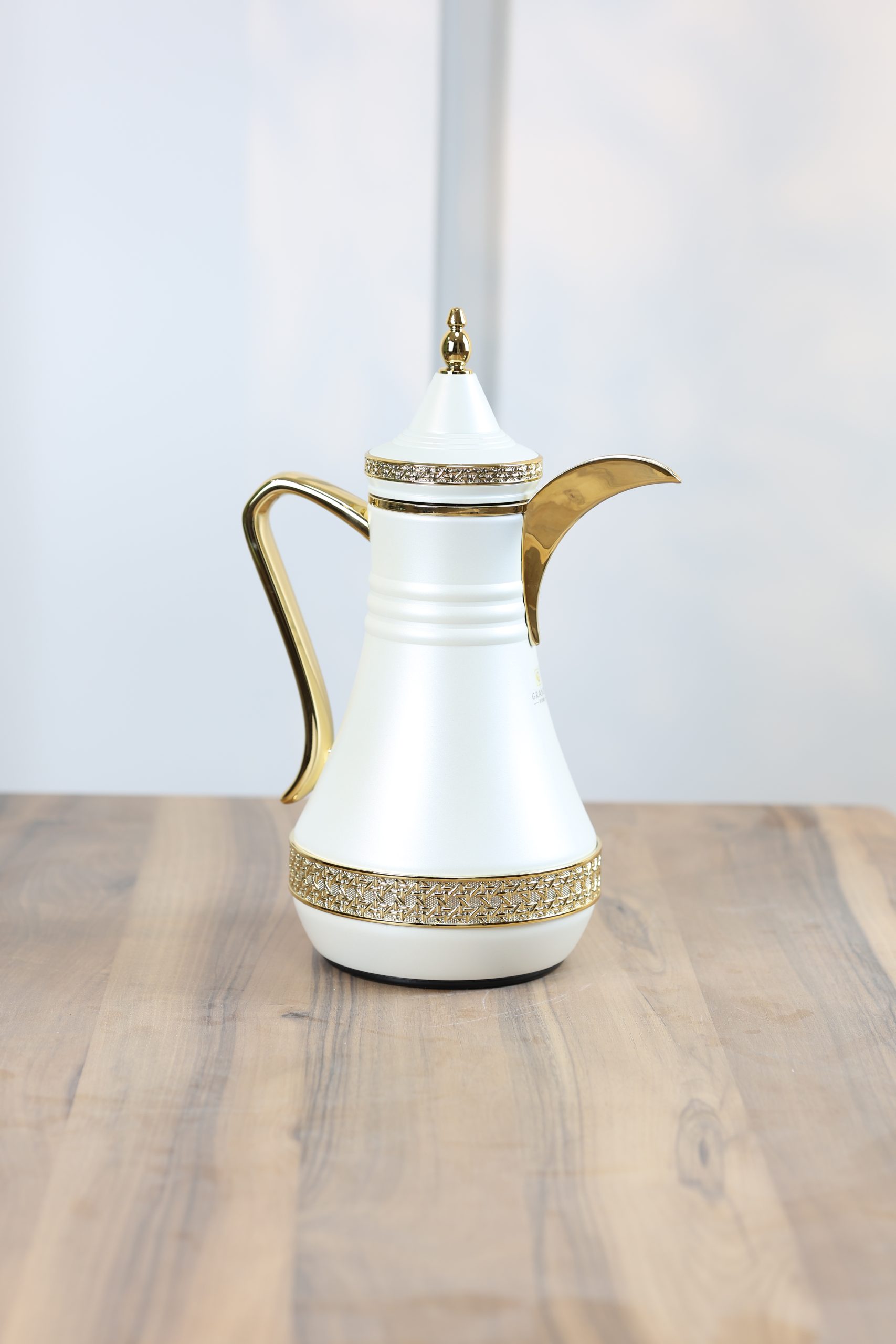 233A8359 دلة بيج - الصورة 1